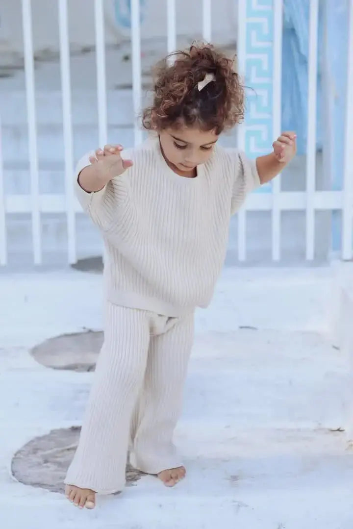 3 year old with Ribbed knit Creme pants