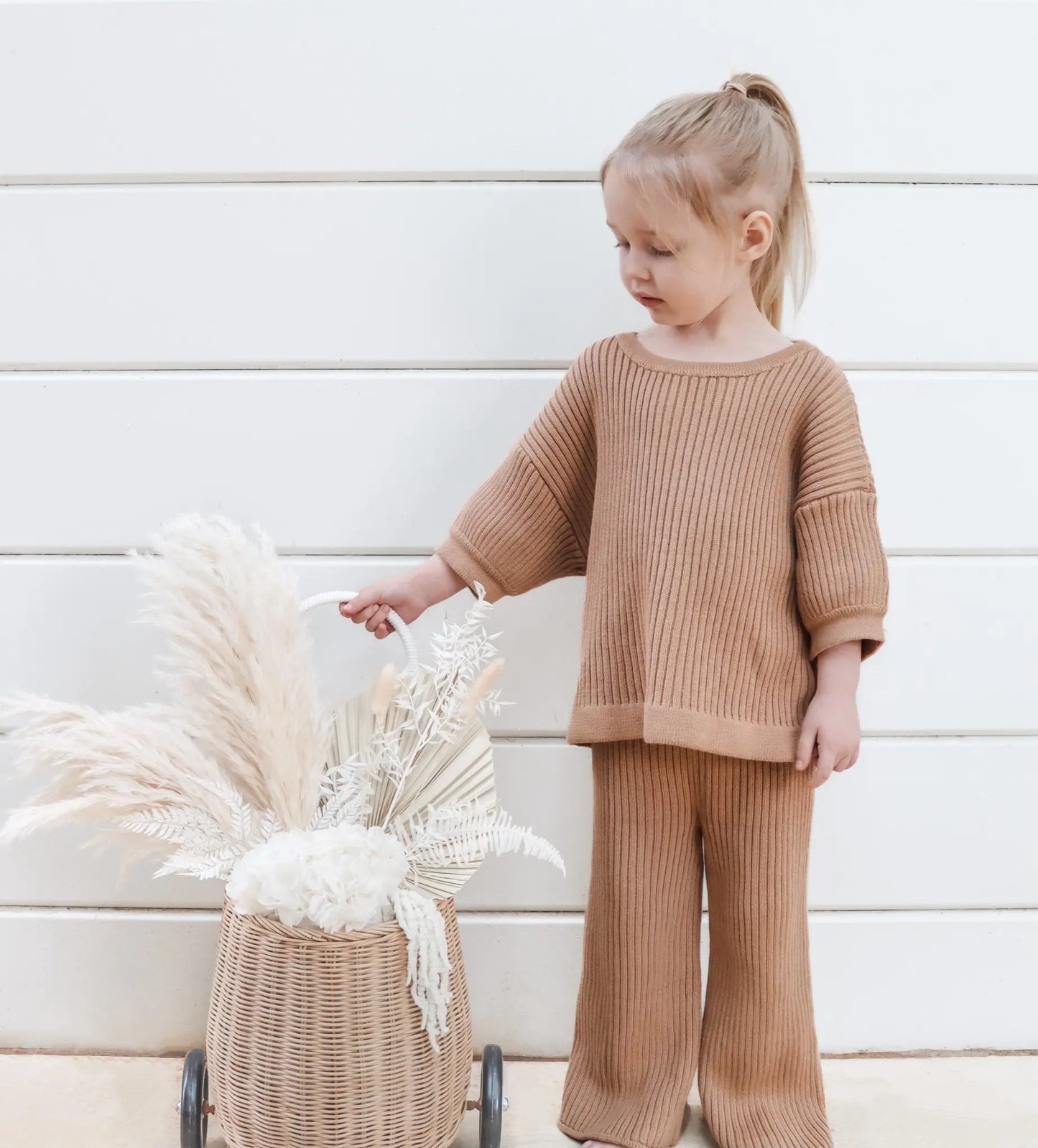 Girl In Ribbed Knit Tee - Cocoa